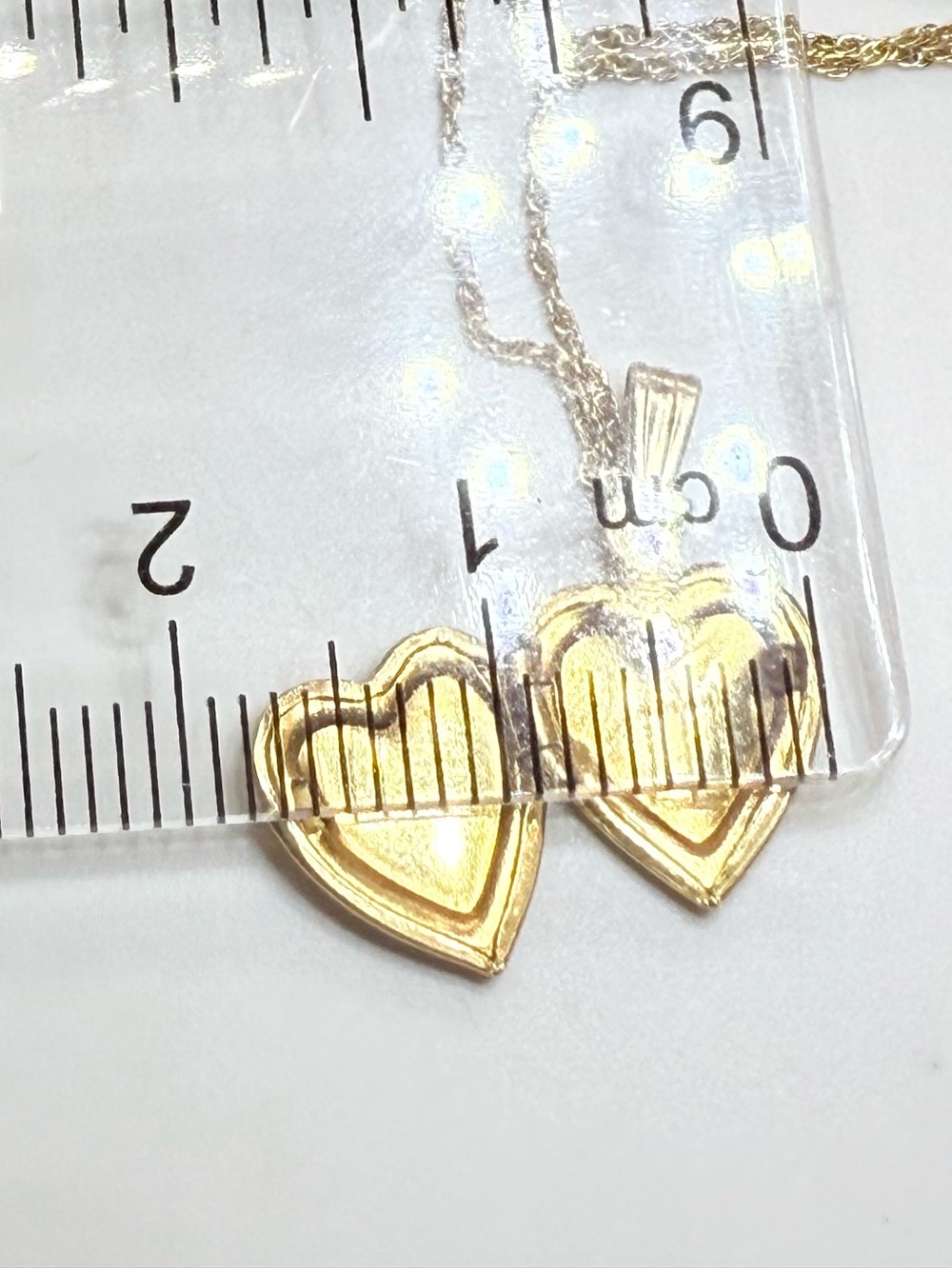 Vintage 14k Solid Gold Heart Locket Necklace Engraved Flower - Picture 13 of 16